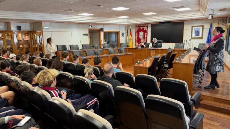 Welcome talk for the group in the council chamber of Benalmádena Town Hall